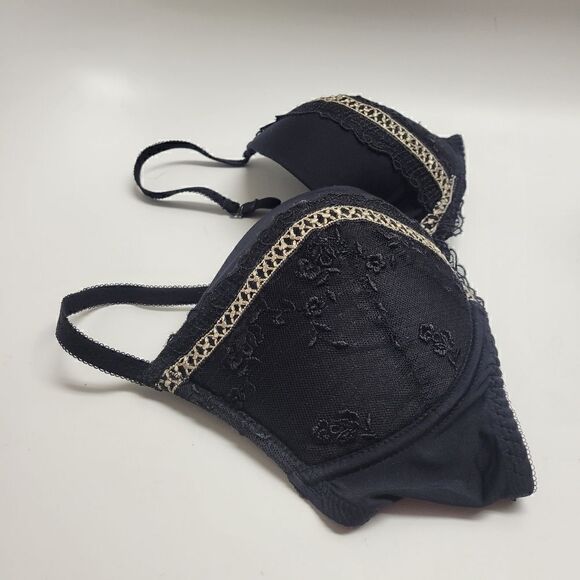 CHANGE 32E Black Lace Bra - Picture 2 of 7